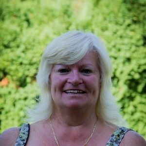 Meet your Posher, Sharon